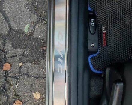 Серый Хонда Цивик, объемом двигателя 1.8 л и пробегом 160 тыс. км за 8000 $, фото 3 на Automoto.ua