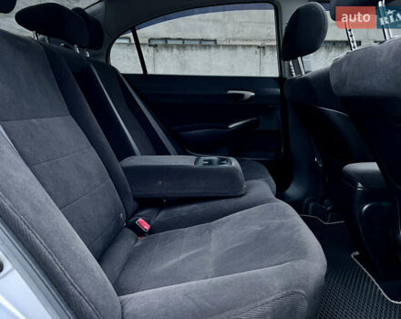 Серый Хонда Цивик, объемом двигателя 1.8 л и пробегом 168 тыс. км за 7650 $, фото 61 на Automoto.ua