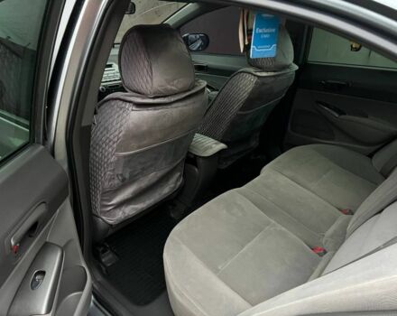 Серый Хонда Цивик, объемом двигателя 1.8 л и пробегом 267 тыс. км за 5700 $, фото 11 на Automoto.ua