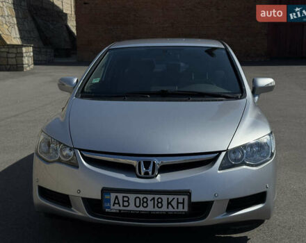 Серый Хонда Цивик, объемом двигателя 1.8 л и пробегом 234 тыс. км за 7300 $, фото 3 на Automoto.ua