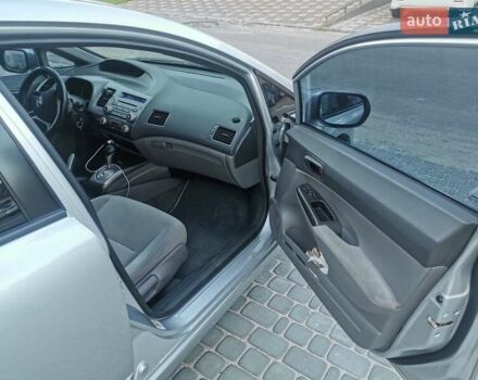 Серый Хонда Цивик, объемом двигателя 1.8 л и пробегом 214 тыс. км за 6800 $, фото 11 на Automoto.ua