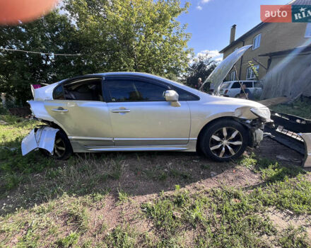 Сірий Хонда Сівік, об'ємом двигуна 1.8 л та пробігом 193 тис. км за 2000 $, фото 5 на Automoto.ua