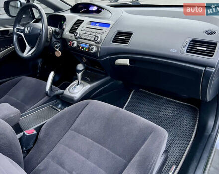 Серый Хонда Цивик, объемом двигателя 1.8 л и пробегом 168 тыс. км за 7650 $, фото 48 на Automoto.ua