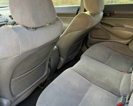 Серый Хонда Цивик, объемом двигателя 1.8 л и пробегом 148 тыс. км за 7400 $, фото 12 на Automoto.ua