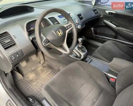 Сірий Хонда Сівік, об'ємом двигуна 1.8 л та пробігом 378 тис. км за 4900 $, фото 32 на Automoto.ua