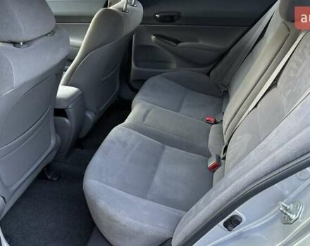 Серый Хонда Цивик, объемом двигателя 1.8 л и пробегом 156 тыс. км за 8953 $, фото 10 на Automoto.ua