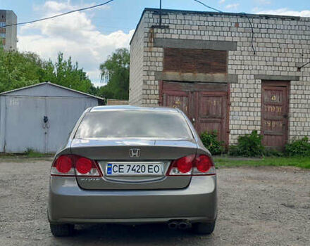 Серый Хонда Цивик, объемом двигателя 1.8 л и пробегом 240 тыс. км за 5200 $, фото 5 на Automoto.ua