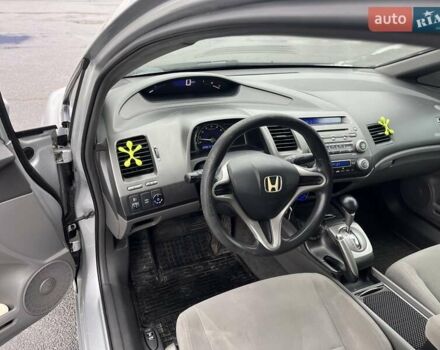 Серый Хонда Цивик, объемом двигателя 1.8 л и пробегом 230 тыс. км за 6350 $, фото 16 на Automoto.ua