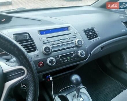 Серый Хонда Цивик, объемом двигателя 1.8 л и пробегом 214 тыс. км за 6800 $, фото 17 на Automoto.ua