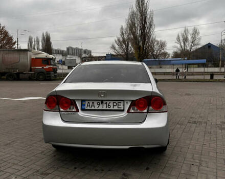 Серый Хонда Цивик, объемом двигателя 1.8 л и пробегом 250 тыс. км за 5700 $, фото 4 на Automoto.ua