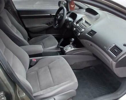 Серый Хонда Цивик, объемом двигателя 1.8 л и пробегом 268 тыс. км за 5800 $, фото 23 на Automoto.ua