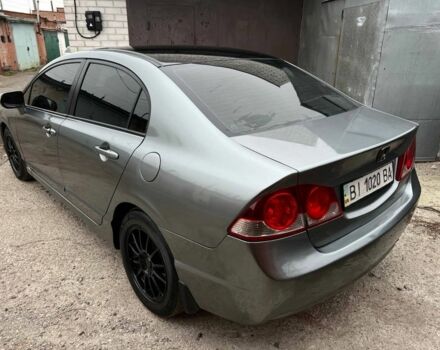 Серый Хонда Цивик, объемом двигателя 1.8 л и пробегом 267 тыс. км за 5700 $, фото 2 на Automoto.ua