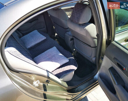 Сірий Хонда Сівік, об'ємом двигуна 1.8 л та пробігом 105 тис. км за 7200 $, фото 25 на Automoto.ua