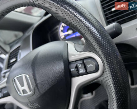 Серый Хонда Цивик, объемом двигателя 1.8 л и пробегом 168 тыс. км за 7650 $, фото 28 на Automoto.ua