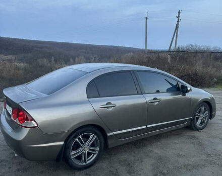 Серый Хонда Цивик, объемом двигателя 1.8 л и пробегом 232 тыс. км за 5000 $, фото 7 на Automoto.ua