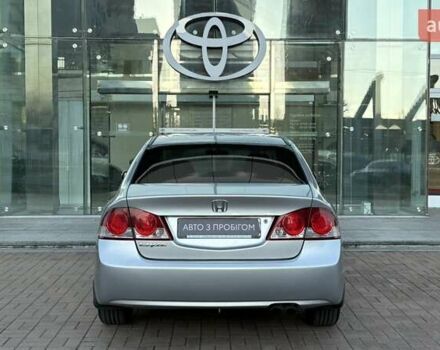 Серый Хонда Цивик, объемом двигателя 1.8 л и пробегом 156 тыс. км за 8953 $, фото 3 на Automoto.ua