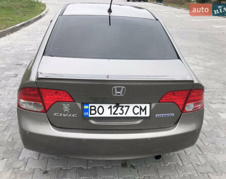 Серый Хонда Цивик, объемом двигателя 1.34 л и пробегом 200 тыс. км за 5700 $, фото 3 на Automoto.ua