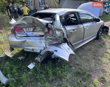 Серый Хонда Цивик, объемом двигателя 1.8 л и пробегом 193 тыс. км за 2000 $, фото 2 на Automoto.ua