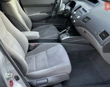 Серый Хонда Цивик, объемом двигателя 1.8 л и пробегом 156 тыс. км за 8953 $, фото 5 на Automoto.ua