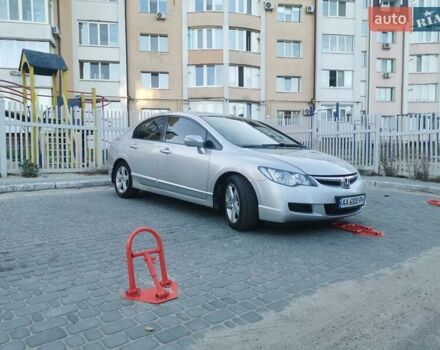 Серый Хонда Цивик, объемом двигателя 1.8 л и пробегом 214 тыс. км за 6800 $, фото 9 на Automoto.ua