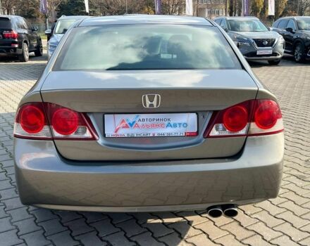 Серый Хонда Цивик, объемом двигателя 1.8 л и пробегом 339 тыс. км за 6400 $, фото 5 на Automoto.ua