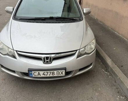 Серый Хонда Цивик, объемом двигателя 1.8 л и пробегом 180 тыс. км за 4700 $, фото 3 на Automoto.ua