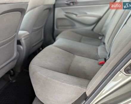 Серый Хонда Цивик, объемом двигателя 1.8 л и пробегом 232 тыс. км за 6300 $, фото 8 на Automoto.ua