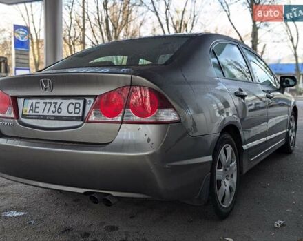 Серый Хонда Цивик, объемом двигателя 1.8 л и пробегом 232 тыс. км за 6300 $, фото 2 на Automoto.ua