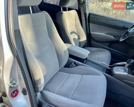 Серый Хонда Цивик, объемом двигателя 1.8 л и пробегом 234 тыс. км за 7300 $, фото 31 на Automoto.ua