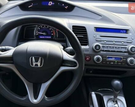 Серый Хонда Цивик, объемом двигателя 1.8 л и пробегом 156 тыс. км за 8953 $, фото 8 на Automoto.ua