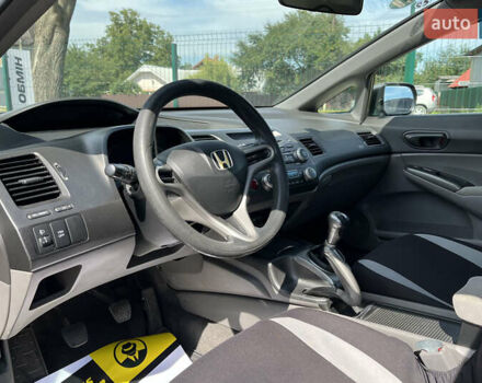 Серый Хонда Цивик, объемом двигателя 1.8 л и пробегом 244 тыс. км за 6200 $, фото 11 на Automoto.ua