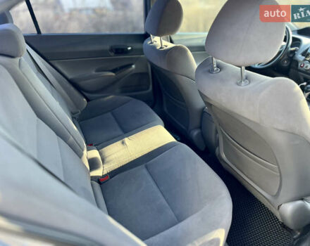 Серый Хонда Цивик, объемом двигателя 1.8 л и пробегом 234 тыс. км за 7300 $, фото 33 на Automoto.ua