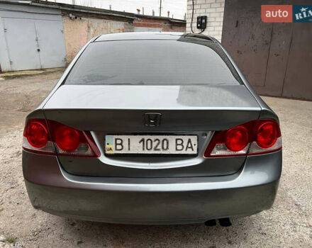 Серый Хонда Цивик, объемом двигателя 1.8 л и пробегом 267 тыс. км за 5700 $, фото 3 на Automoto.ua