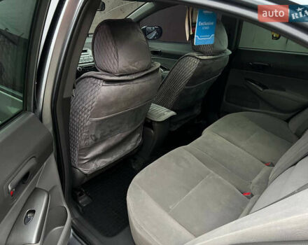 Серый Хонда Цивик, объемом двигателя 1.8 л и пробегом 267 тыс. км за 5700 $, фото 11 на Automoto.ua