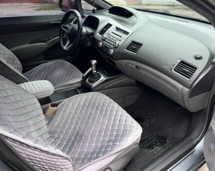 Серый Хонда Цивик, объемом двигателя 1.8 л и пробегом 267 тыс. км за 5700 $, фото 9 на Automoto.ua