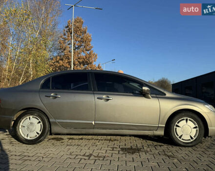 Серый Хонда Цивик, объемом двигателя 1.3 л и пробегом 215 тыс. км за 5500 $, фото 8 на Automoto.ua