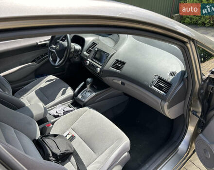 Серый Хонда Цивик, объемом двигателя 1.3 л и пробегом 215 тыс. км за 5500 $, фото 13 на Automoto.ua