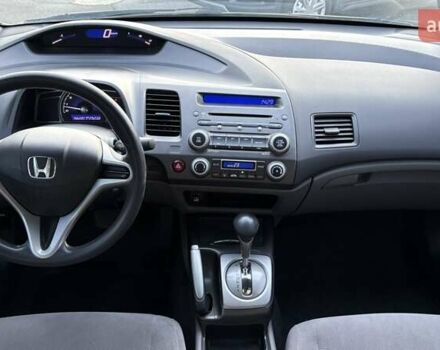 Серый Хонда Цивик, объемом двигателя 1.8 л и пробегом 156 тыс. км за 8953 $, фото 7 на Automoto.ua
