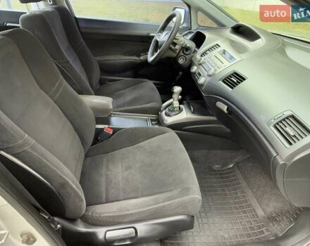 Сірий Хонда Сівік, об'ємом двигуна 1.8 л та пробігом 378 тис. км за 4900 $, фото 38 на Automoto.ua