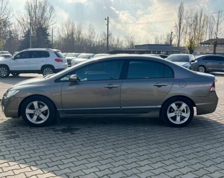 Серый Хонда Цивик, объемом двигателя 1.8 л и пробегом 339 тыс. км за 6400 $, фото 3 на Automoto.ua
