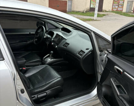 Серый Хонда Цивик, объемом двигателя 1.8 л и пробегом 230 тыс. км за 6300 $, фото 4 на Automoto.ua