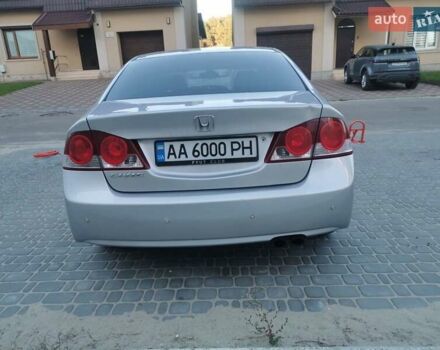 Серый Хонда Цивик, объемом двигателя 1.8 л и пробегом 214 тыс. км за 6800 $, фото 2 на Automoto.ua