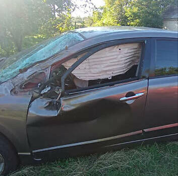 Серый Хонда Цивик, объемом двигателя 1.8 л и пробегом 180 тыс. км за 1500 $, фото 8 на Automoto.ua