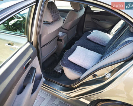 Сірий Хонда Сівік, об'ємом двигуна 1.8 л та пробігом 105 тис. км за 7200 $, фото 24 на Automoto.ua