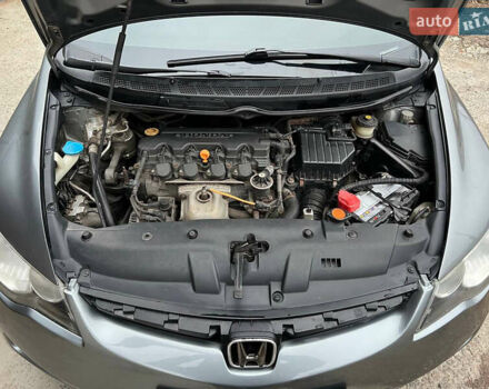 Серый Хонда Цивик, объемом двигателя 1.8 л и пробегом 267 тыс. км за 5700 $, фото 13 на Automoto.ua
