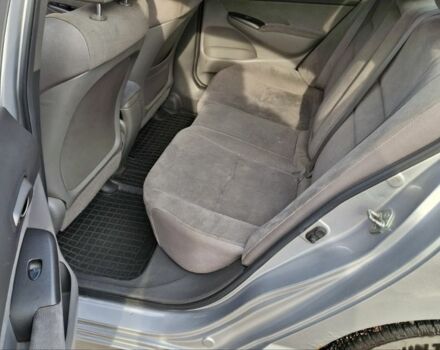 Сірий Хонда Сівік, об'ємом двигуна 1.3 л та пробігом 260 тис. км за 4150 $, фото 10 на Automoto.ua