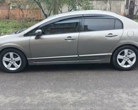 Серый Хонда Цивик, объемом двигателя 1.8 л и пробегом 268 тыс. км за 5800 $, фото 1 на Automoto.ua