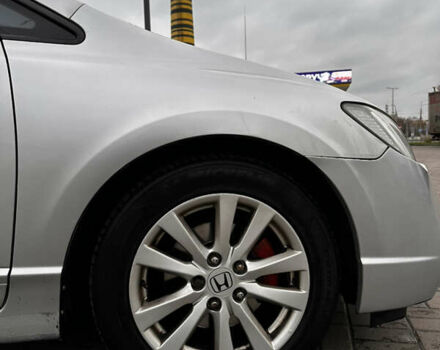 Серый Хонда Цивик, объемом двигателя 1.8 л и пробегом 250 тыс. км за 5700 $, фото 12 на Automoto.ua