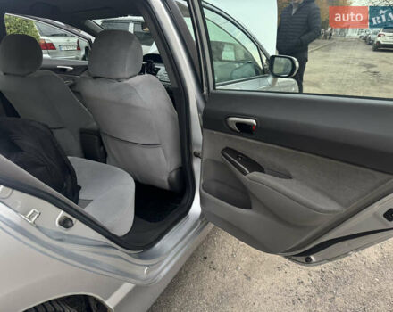 Серый Хонда Цивик, объемом двигателя 1.34 л и пробегом 224 тыс. км за 6200 $, фото 10 на Automoto.ua