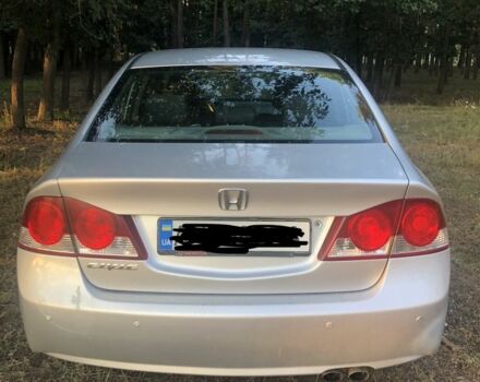 Хонда Цивик 2008 в Малине на Automoto.ua Серый Хонда Цивик, объемом двигателя 1.8 л и пробегом 330 тыс. км за 5850 $, фото 3 на Automoto.ua